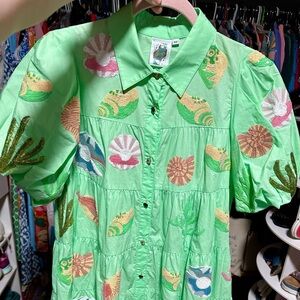 Queen of Sparkles size medium seafoam green seashell dress!